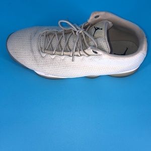 Jordan Horizon Low Light Bone